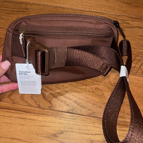 🍋🍋Lululemon Java Brown Belt Bag. NWT🍋 - Picture 4 of 4